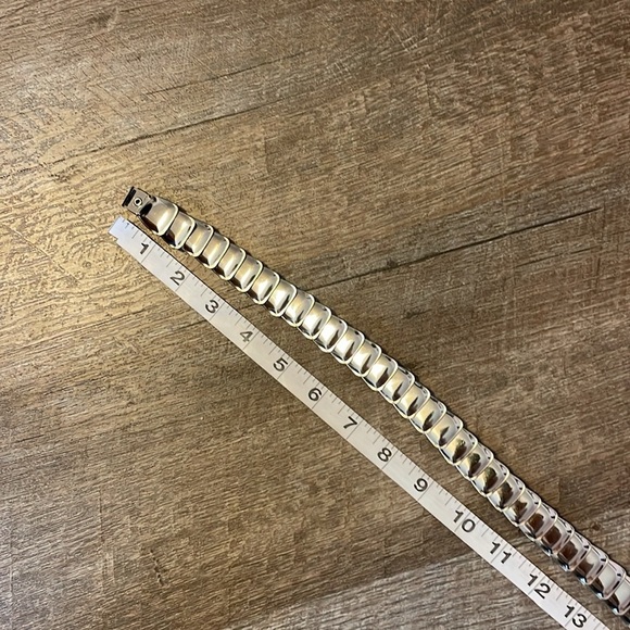 Unbranded Silver Colored Metal Rectangular Scale Elastic Belt OS - Picture 13 of 14